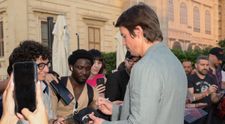 Zažil nepríjemné chvíle: Slávny herec skončil po autohavárii v nemocnici