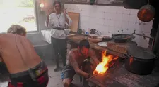 Dym a plamene! Nechýbalo veľa a Farma mohla ľahnúť popolom