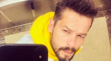 Sexy Mert z Neželanej nevesty sa ukázal bez trička: Dámy, to je telo
