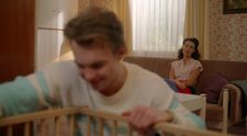 Krásna rodinka v Sľube. Len je v nej o jedného naviac