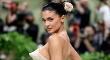 Kylie Jenner si obliekla vintage šaty z 90. rokov: Nosila ich aj táto sexy herečka