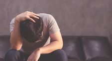 Sen o športovej kariére mu zničil nedobrovoľný sex. Nádejný tenista skončil kvôli zneužívaniu na liečení (príbeh)