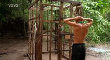 Survivor je drsný a nemilosrdný: Dvaja súťažiaci skončili v klietke