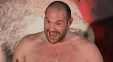 Fury sa opäť postaví do ringu: Toto je jeho druhý súper po dlhšej prestávke