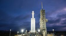 Hodina pravdy pre Muska. Najsilnejšia raketa súčasnosti štartuje už dnes večer