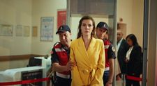 Najhoršia nočná mora Neslihan sa naplní. Hoci je nevinná, odvedie ju polícia!