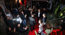 Len pár dní po smrti brata sa objavila v Cannes: Fanúšikovia z nej nevedeli spustiť oči