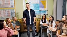Obľúbený seriál Pán profesor naďalej silným víťazom pondelkového večera