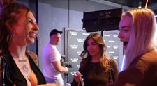 Divočina na premiére Separa: Chytali si prsia