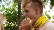 Veľká bitka o hamburger: Taký psychoteror sme ešte nezažili!