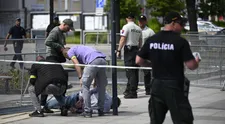Polícia obvinila atentátnika z úkladnej vraždy z pomsty. Hrozí mu doživotie
