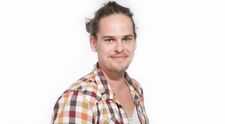 Maliar a fyzioterapeut v jednej osobe: Zvládne odlúčenie od frajerky?
