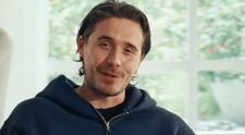 Prehnal to? Brooklyn Peltz-Beckham rýpe do svojej rodiny v reklamnom videu!