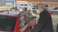Ekologickejší benzín E10 môže v čase zákazu pendlovania poškodiť staršie autá