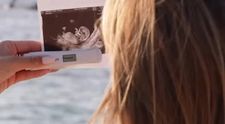 Hviezda Love Islandu čaká bábätko! Ukazuje bruško a prezradila pohlavie