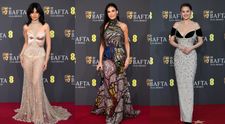 Móda z udeľovania cien BAFTA: Objavili sa aj šaty spred 20 rokov