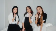 Toto že je kostolný gang? Stanka, Anet a Nicole ako sexy školáčky