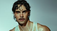 ADONXS vydal nový singel Perfume. Dostal veľkolepý videoklip