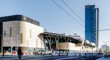 Pre autá i MHD otvoria Mlynské Nivy, autobusovú stanicu až o pol roka