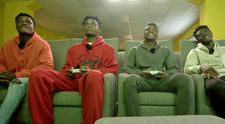 Africká légia v Žiline: Bojujú s chladom, pomáhajú im slovenské nadávky!