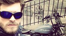 Kıvanç Tatlıtuğ: Peniaze a sláva mi šťastie nepriniesli...