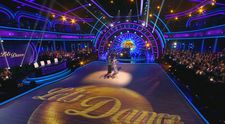 Začala sa jubilejná séria Let’s Dance: Nové moderátorky vyrazili dych