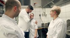Z reštaurácie musel radšej rýchlo odísť. Inak by sa rozplakal
