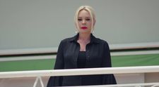 Asude pochopí, že musí pritvrdiť. A bez váhania to urobí!