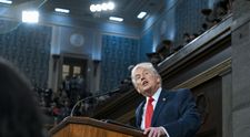 Nezašiel už príliš?! Trump nazval legendárneho herca chorým a pomäteným