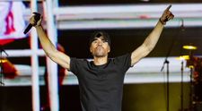 Štvrté dieťa na ceste! Enrique Iglesias sa v 50-ke stane opäť otcom
