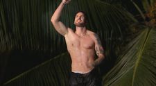 Veď má telo Adonisa! Rasťo sa v Ruži prvýkrát odhalil a nevesty šaleli