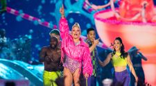 Pink vo Viedni okradli. Ona však fanúšikov o dokonalú šou neobrala