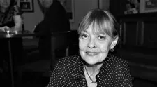 Opustila nás Jana Šulcová, herečka z filmu S tebou mě baví svět