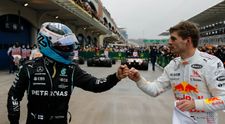V Turecku triumfoval Bottas, Verstappen sa dostal na čelo seriálu F1