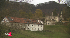 Hrad Sklabiňa v plameňoch