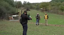 Niečo také ešte naživo nevidel! Moderátor Farmy v nemom úžase