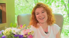 Hrdo sa hlási k tomu, že má päťdesiatku na krku: Helena Krajčiová si zaspomínala na svoje najznámejšie televízne úlohy