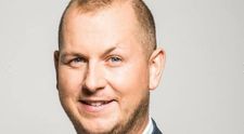 Bez servítky je späť! Čo vyvedie životabudič starších dám Martin Jakubec?
