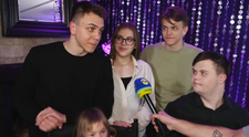 Šimon Jakuš je miláčikom národa, ale…Toto o ňom nik netušil! Natreli ho jeho súrodenci