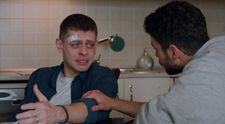 Yaman dá Cesurovi jasne najavo, že Çağla je preňho už navždy tabu