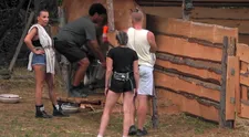 Vojna medzi farmárkami pokračuje: Mala by si sa báť!