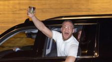 McGregor bez boja prišiel o titul šampióna v ľahkej váhe