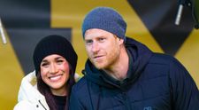 Meghan tvrdí, že si zmenila priezvisko. Úplne sa mýli, prehovoril člen kráľovskej rodiny