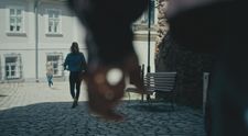 Je Barbora v nebezpečenstve? Pri prechádzke mestom nie je sama