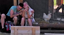 Bude z toho prvá láska na Farme? Medzi nimi to čoraz viac iskrí