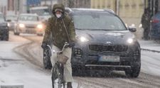 Bratislavu prekvapil prvý sneh. Pozrite si, ako to zrána vyzeralo v hlavnom meste