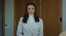 Zerrin stačí jediný pohľad na Leylu - a je v obraze