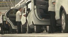 Kým iné naše automobilky nábor stopli, Jaguar hľadá takmer tisíc nových zamestnancov