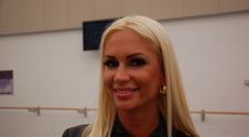 Playmate Andrea Jarová v kuchyni!