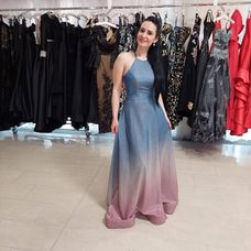 Anna Fiačanová v elegantných šatách